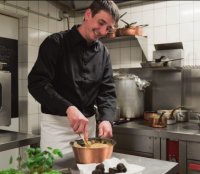 Bastien Boulard, chef cuisinier de l'auberge des Bouviers. /Photo repro.