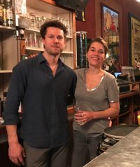 Gérôme et Clara de Beys, 35 et 34 ans, sont les nouveaux propriétaires du café des Sports
